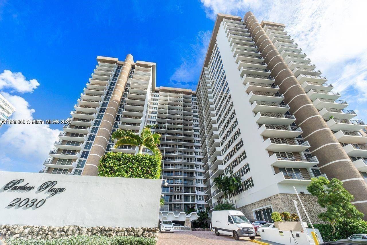 Exquisite fully furnished penthouse unit with luxery resort style living, located just steps away from the ocean.