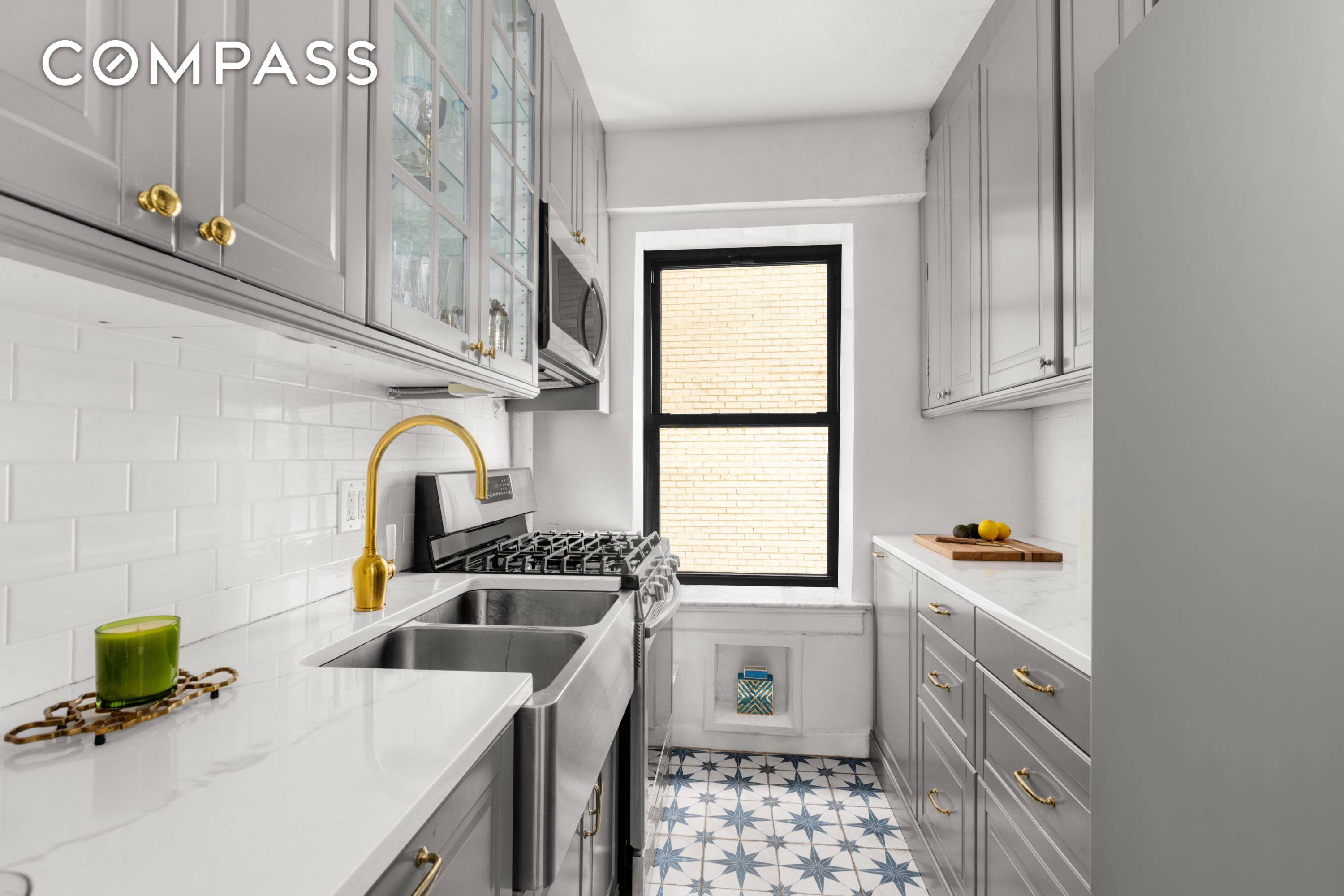 Welcome to 227 East 57th Street, 14G !