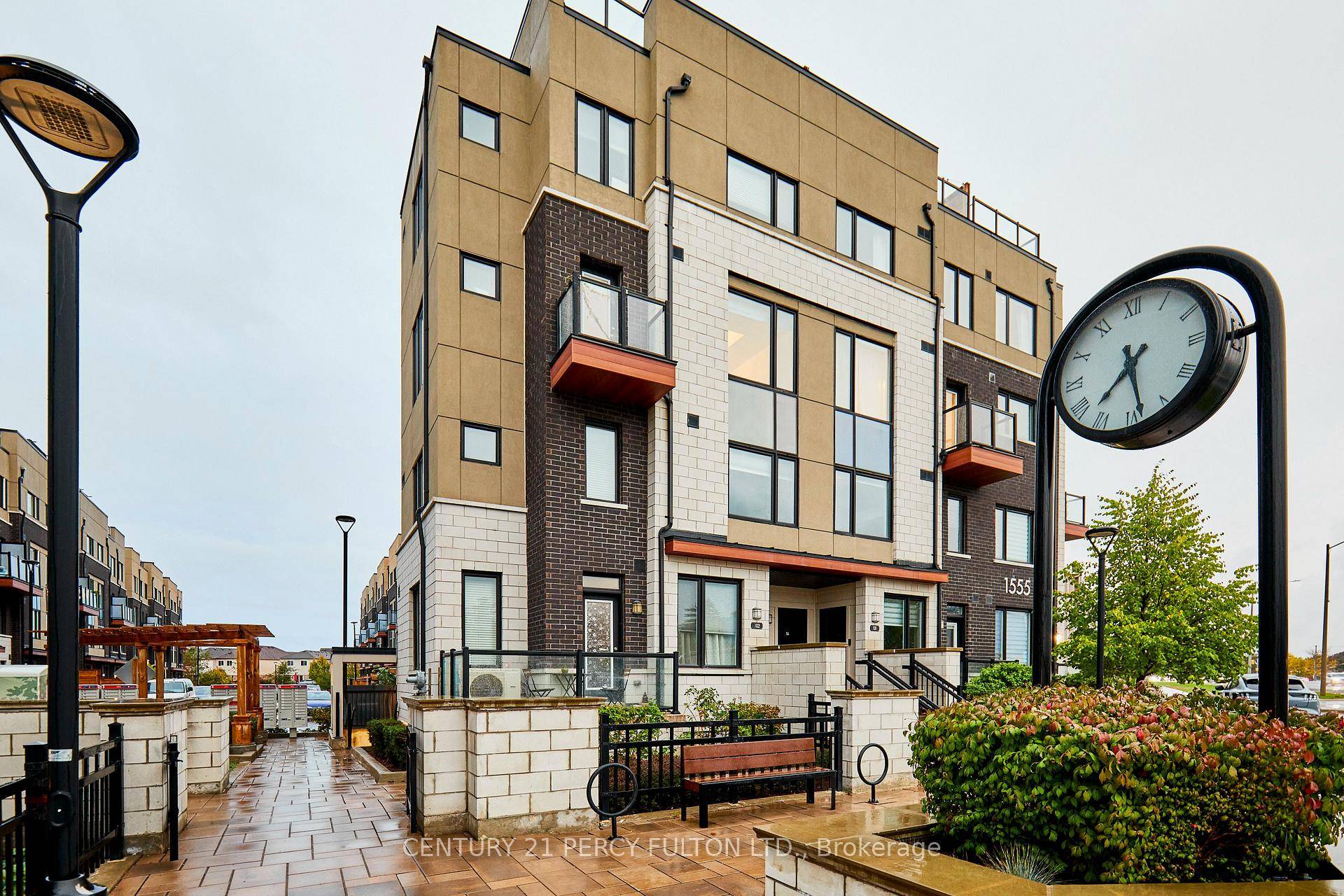 Welcome to 114 1555 Kingston Road !