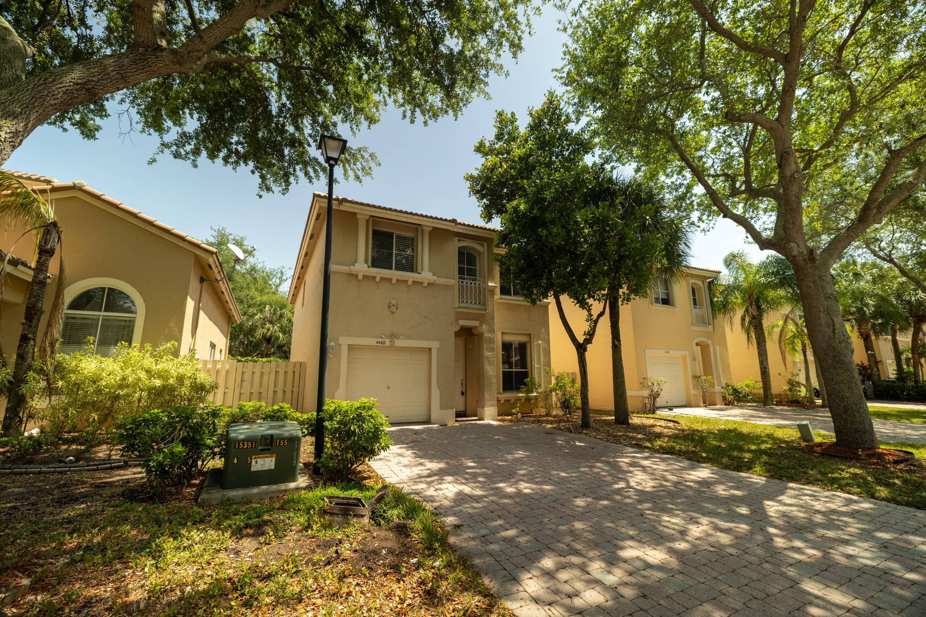 Welcome to this charming home in the gated community of Lakes of Laguna !