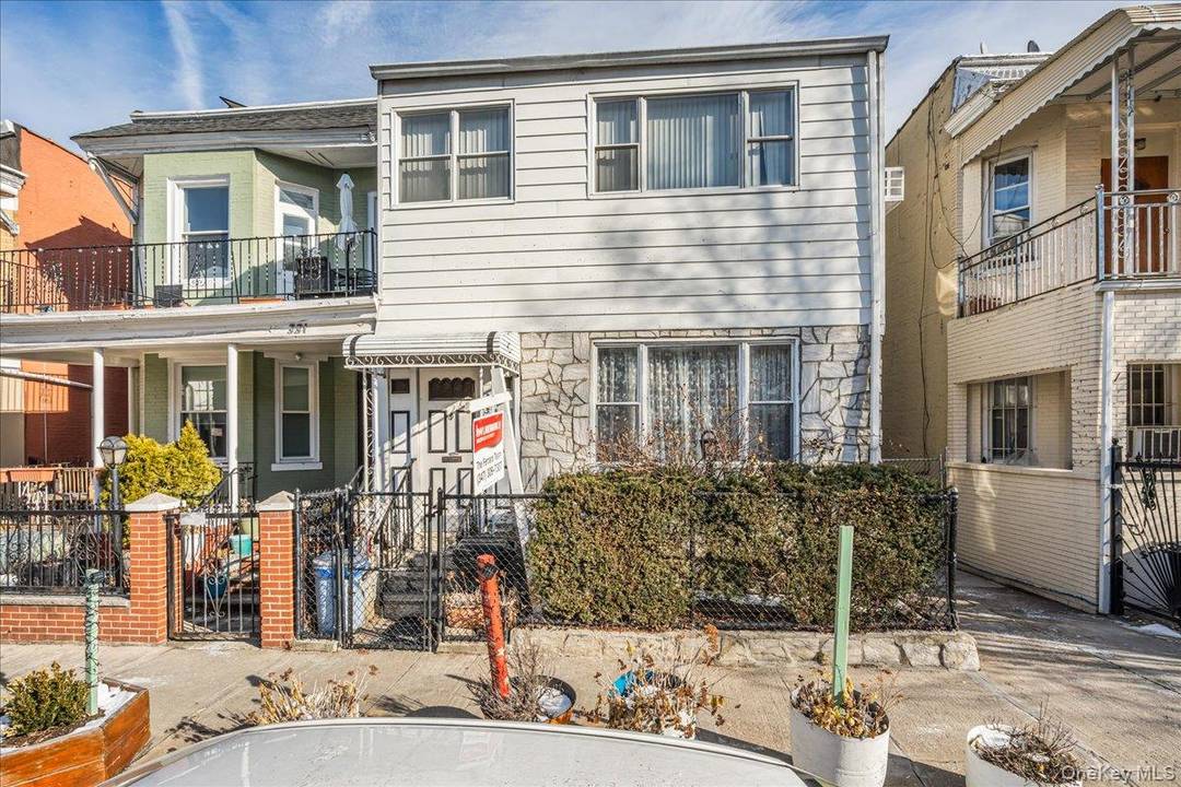 Welcome to 333 E 26th Street, Brooklyn a large 2 family offering exceptional space, flexibility, and value.