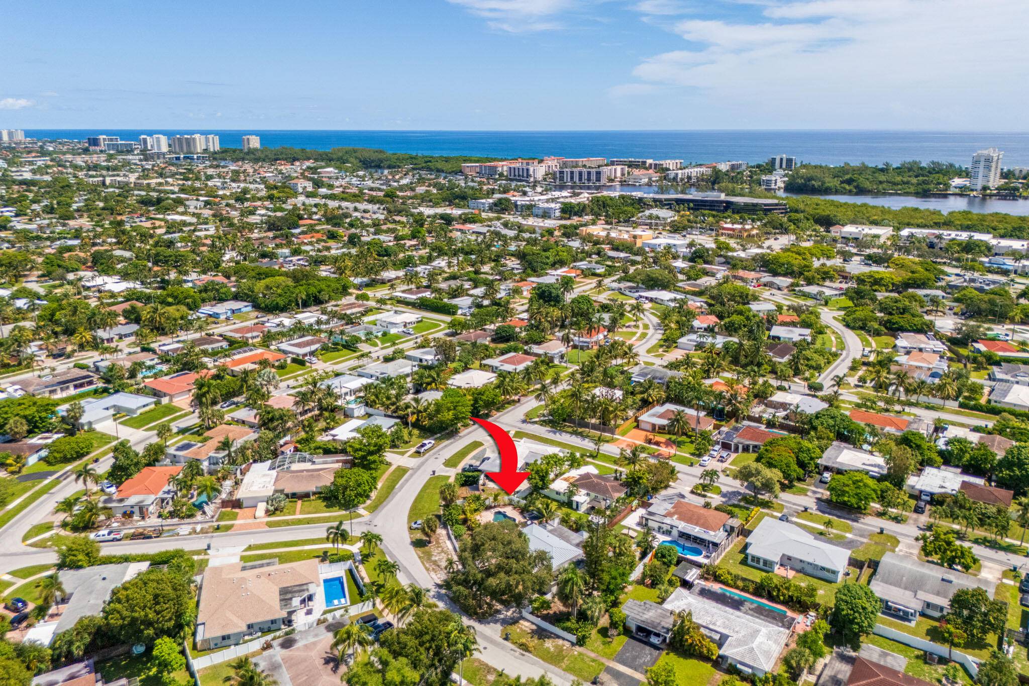 Discover Your Dream Oasis in Winfield Park !