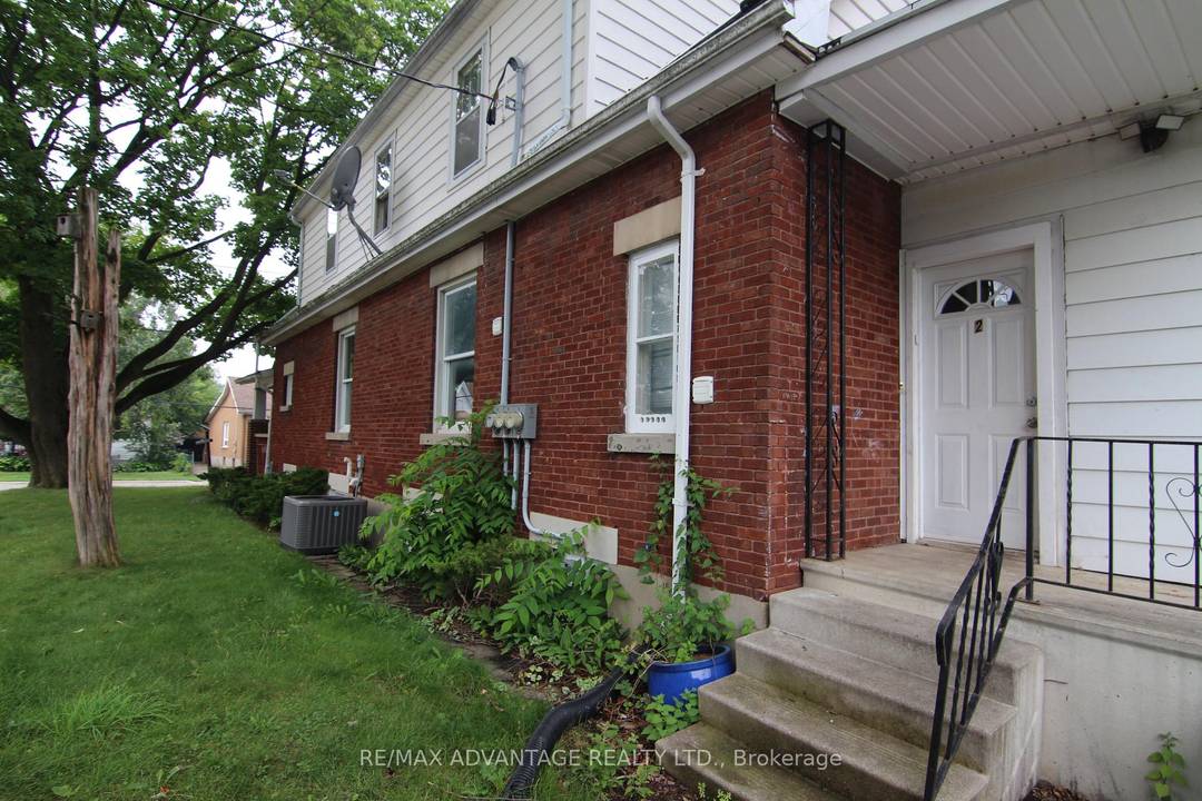 Located in desirable South Londons Wortley Village, this spacious 3 bedroom main floor unit offers private ensuite laundry, 2 parking spaces, and a bonus mud room for extra storage.