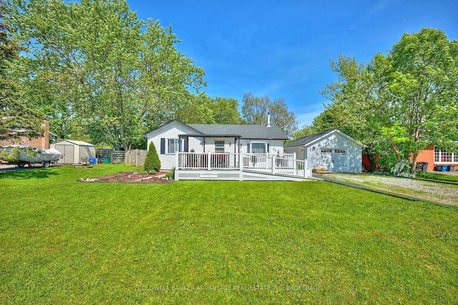 Check out this cute and bright 3 bedroom home, ideally located just a 10 minute walk from beautiful Crescent Beach.