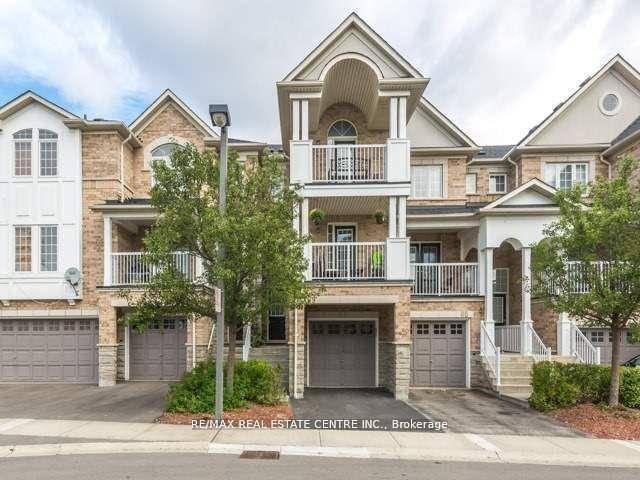 Amazing Opportunity of 3 Bedroom 3 Washrooms Condo Townhome.
