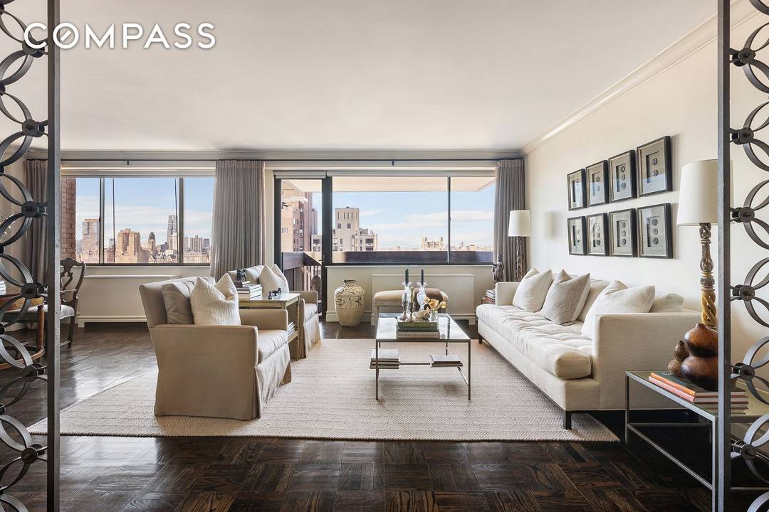 Timeless Elegance, breathtaking views of Central Park, and a prime Upper East Side location You can have it all.
