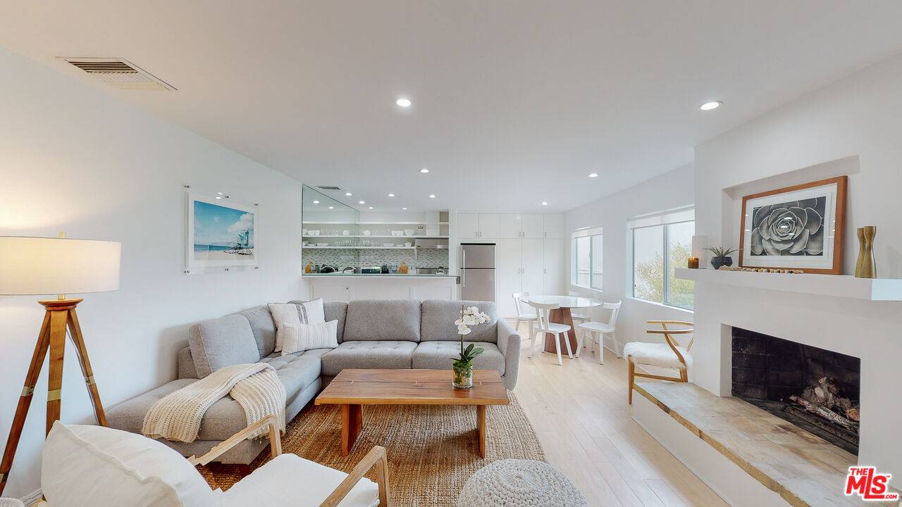22626 Pacific Coast Hwy 1BR Malibu La