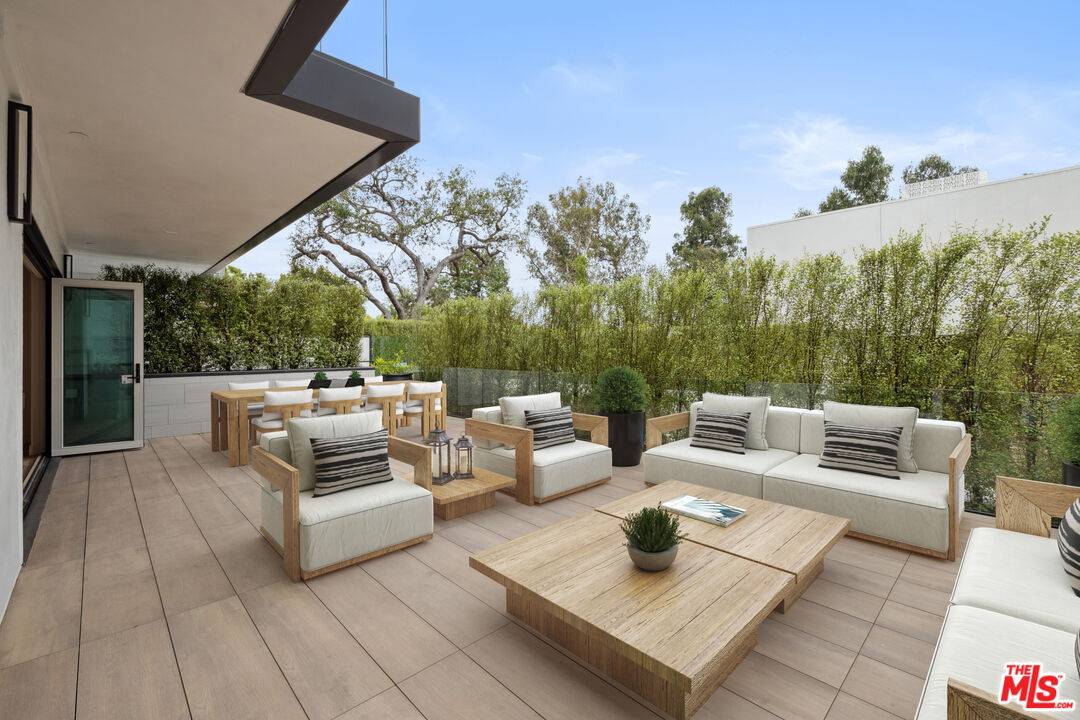 505  S Barrington Ave 3BR Brentwood La