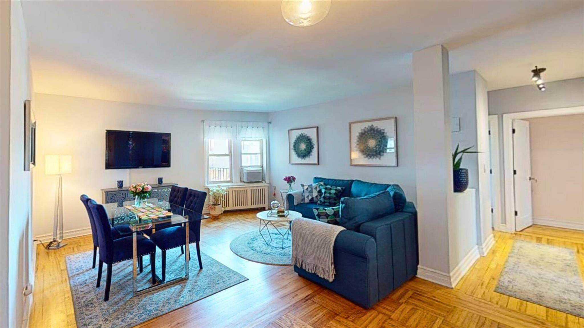 UNICORN ALERT Renovated 3 Bedroom 1.