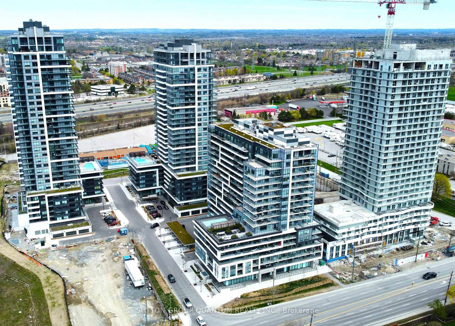 Developed by Chestnut Hill Developments, Universal City Condos offers luxurious urban living in the thriving town of Pickering, a designated growth area in the GTA East.