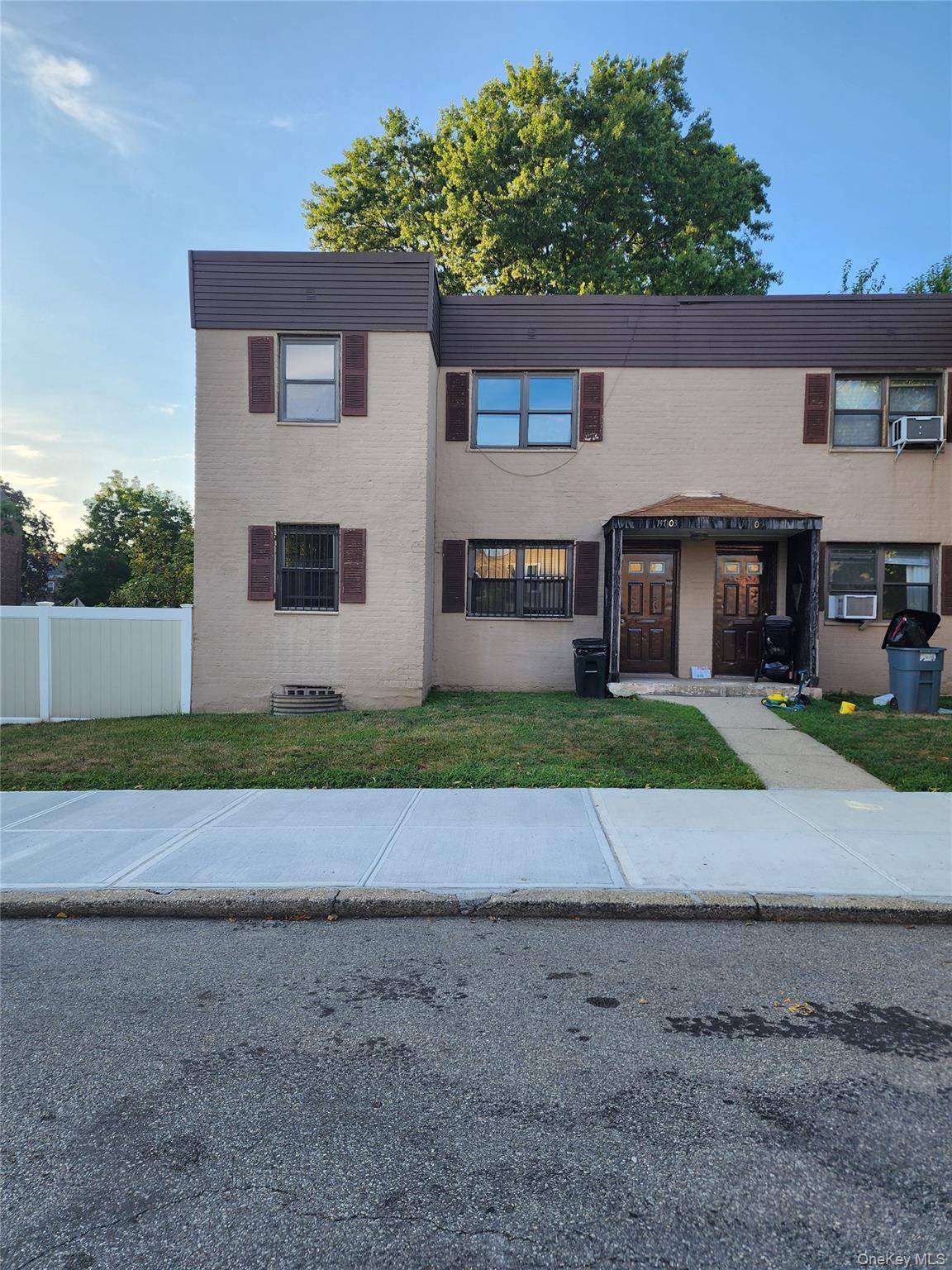 Beautiful Renovated Corner Unit, 3 Bedrooms, 1 bath, living room, Kitchen, hardwood flooring, Tons of natural light Southern Exposure.