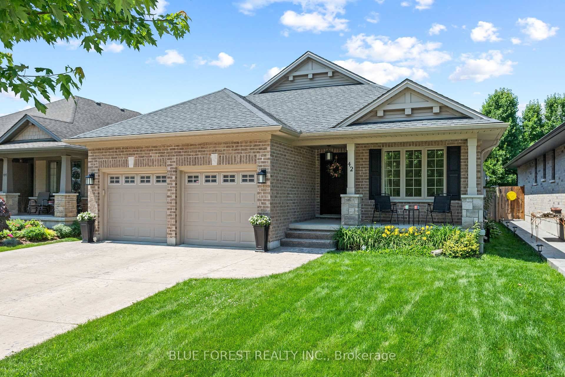 Stunning Doug Tarry Bungalow in Sought After Lake Margaret.