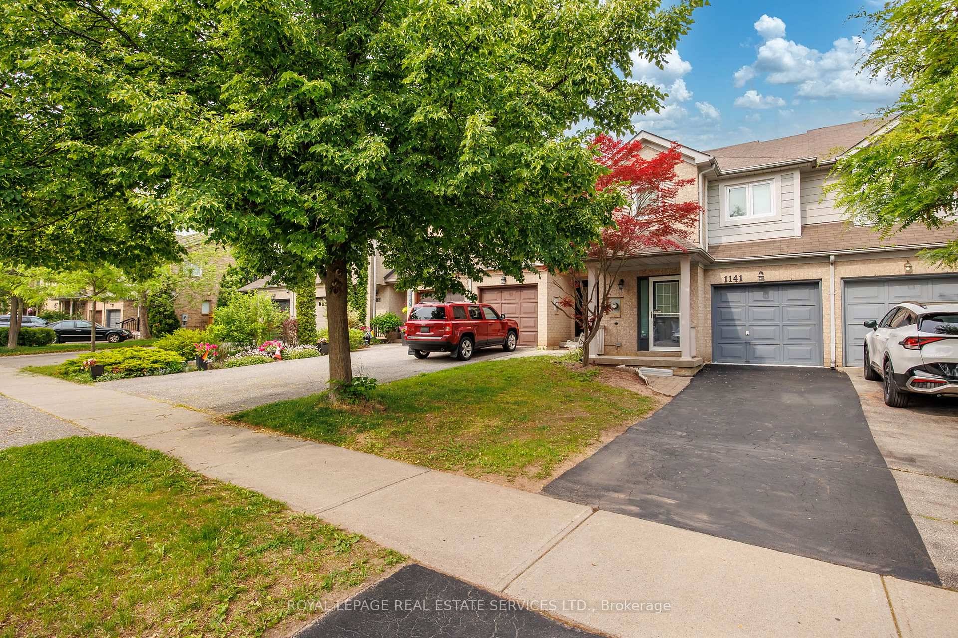 Immaculately maintained freehold townhome, situated in the prestigious West Oak Trails community one of Oakville's most desirable neighbourhoods.