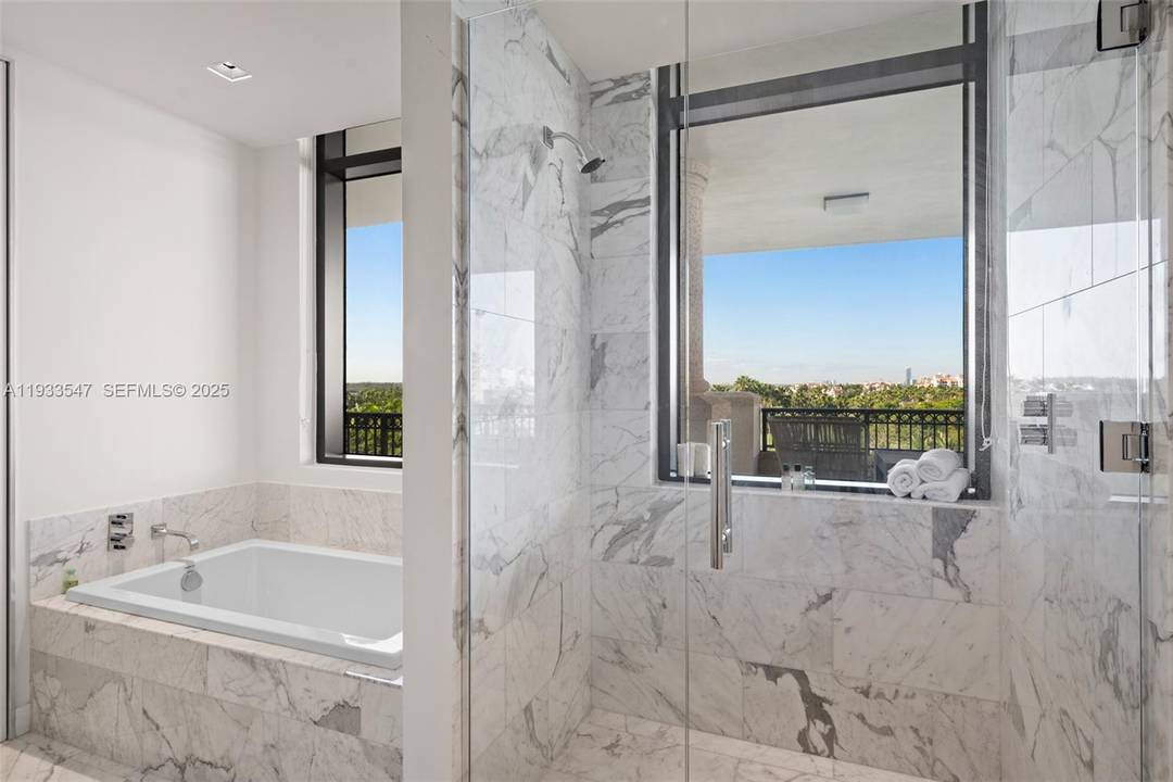 This exceptional designer ready residence is located within Palazzo Del Sol, Fisher Island s most prestigious full service condominium.