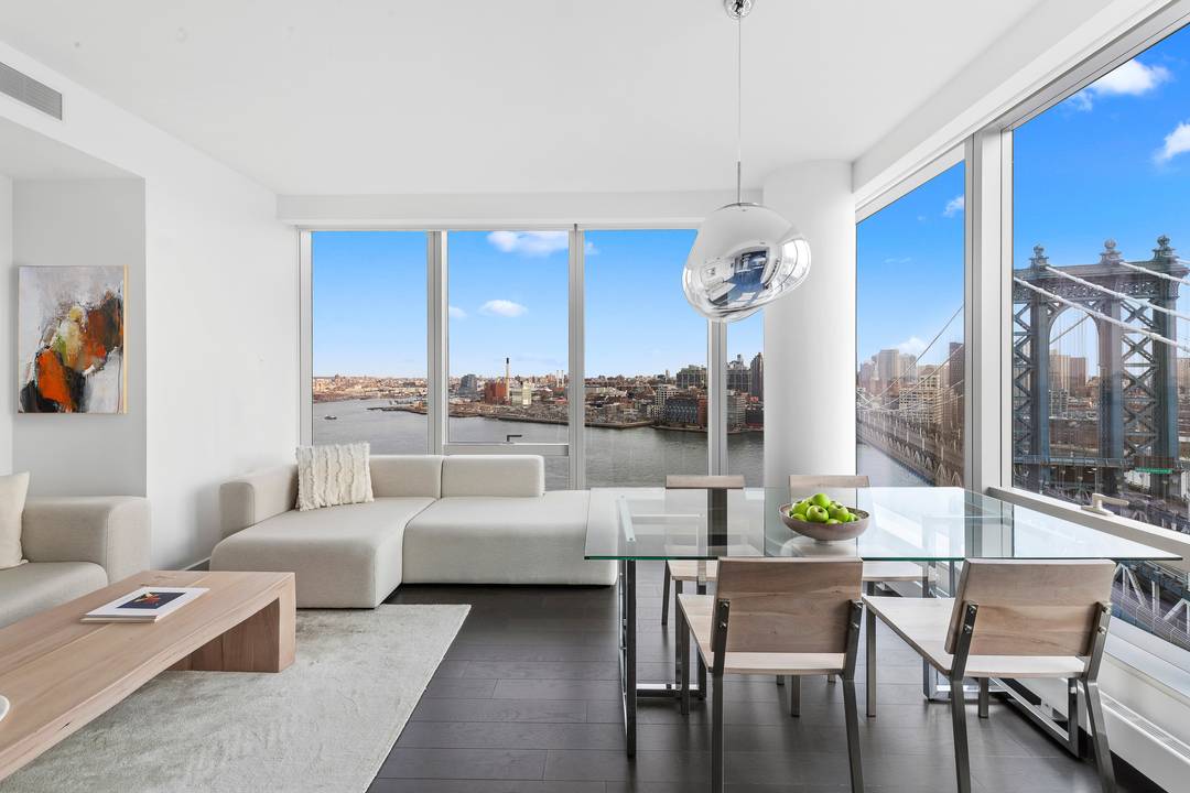 An Iconic Corner Residence in the Sky The Coveted D Line Returns Perched high on the 25th floor at One Manhattan Square, awaits Residence 25D.