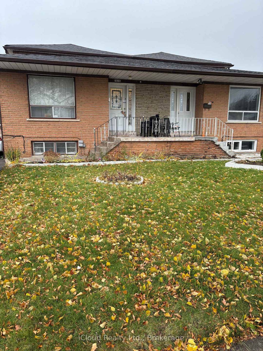 One bedroom basement apartment in high demand area of Malton, all amenities are close.