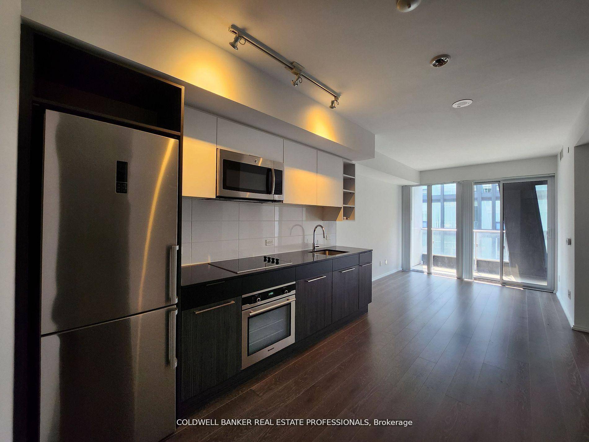 1 1 Layout. Be Central, Be In The Heart Of It, Be At Core Condos !