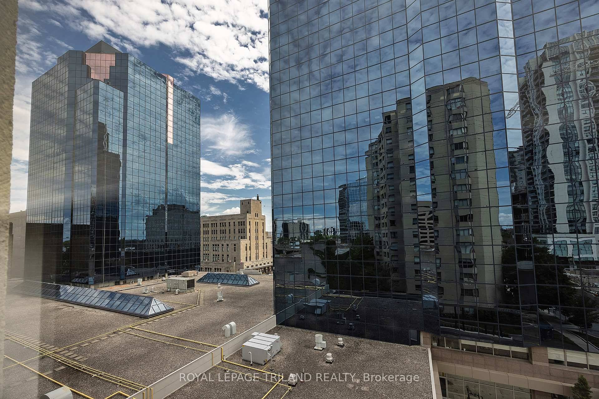 FURNISHED ! ! An amazing opportunity to rent this 2 bedroom 2 bath furnished as in photos condo unit located in the heart of Downtown London.