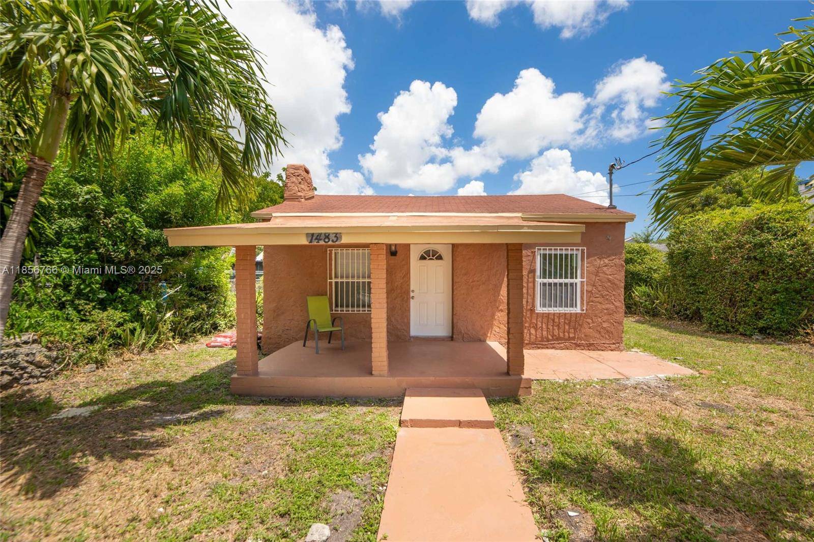 Charming 3 bedroom, 2 bathroom single family home in the heart of Miami, available for immediate move in.