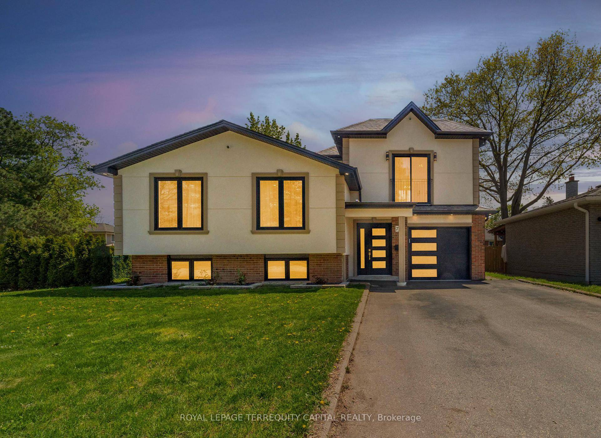 Welcome to 730 HYDE RD ! Your Dream Family Home in Burlington's Most Sought After Neighborhood.