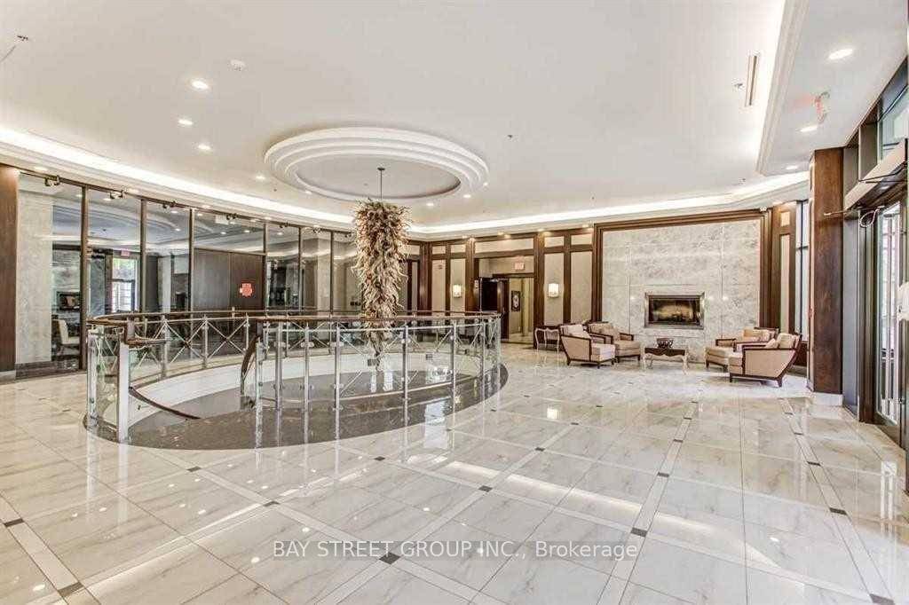 Spacious Luxury Condo At Rosewood, 2 Bedrooms, 2 Full Bath, Ensuite Laundry, Approx.