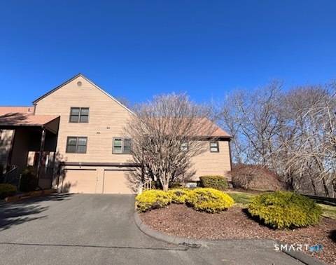 Welcome to 10 Juniper Circle, located in the highly sought after Northbrook of Monroe community.