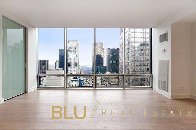 This fully renovated apartment features a gorgeous top of the line Italian kitchen with brand new appliances, two full bathrooms top of the line designed with the most beautiful details, ...