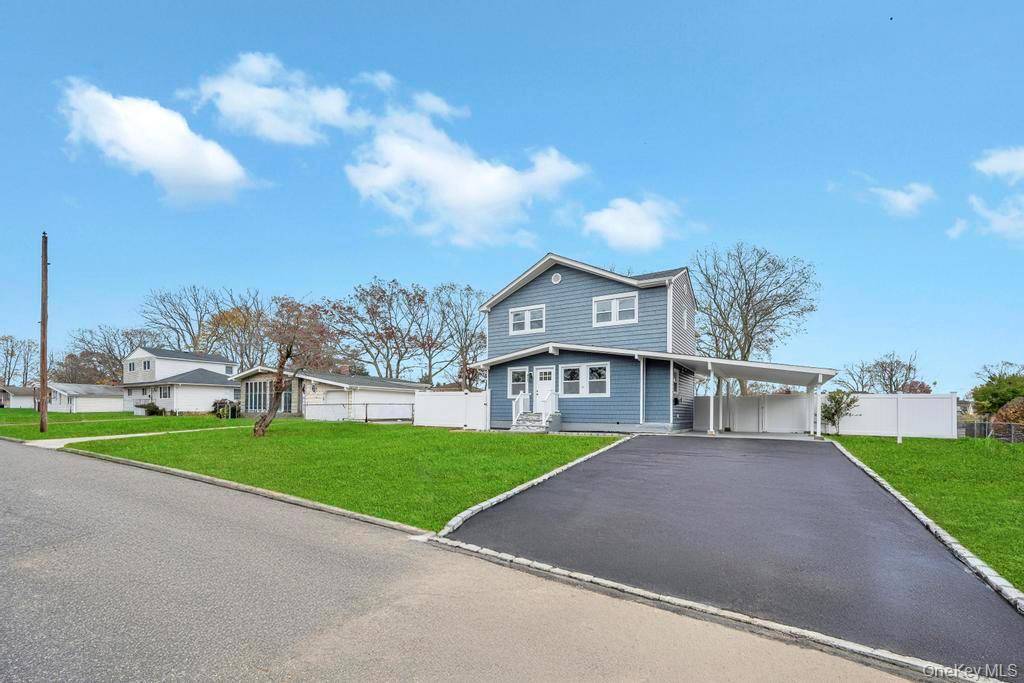 Welcome to this spacious and beautiful 9 bedroom, 4 bath home !