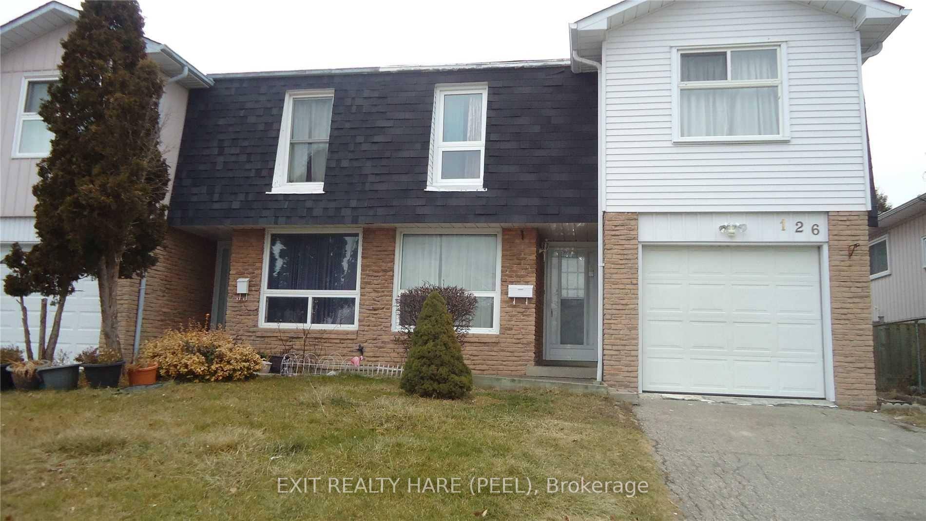 Discover the Perfect Location This 4 bedroom home is ideally situated near all amenities.