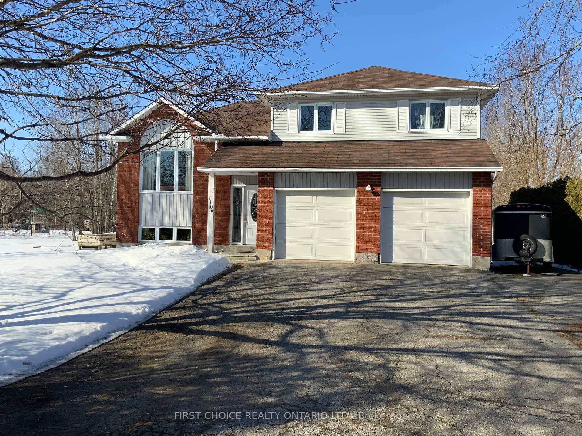 Discover this beautiful, well maintained 3 bedroom, 2 bathroom home, offering plenty of space and versatility !