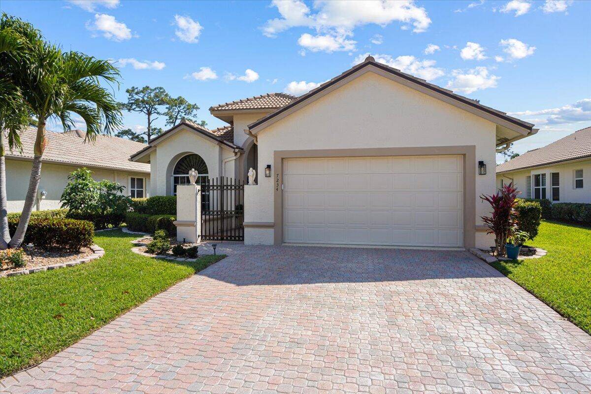 Beautiful Pool Home in PGA Village with view of the 17th hole of Legacy Golf Course.
