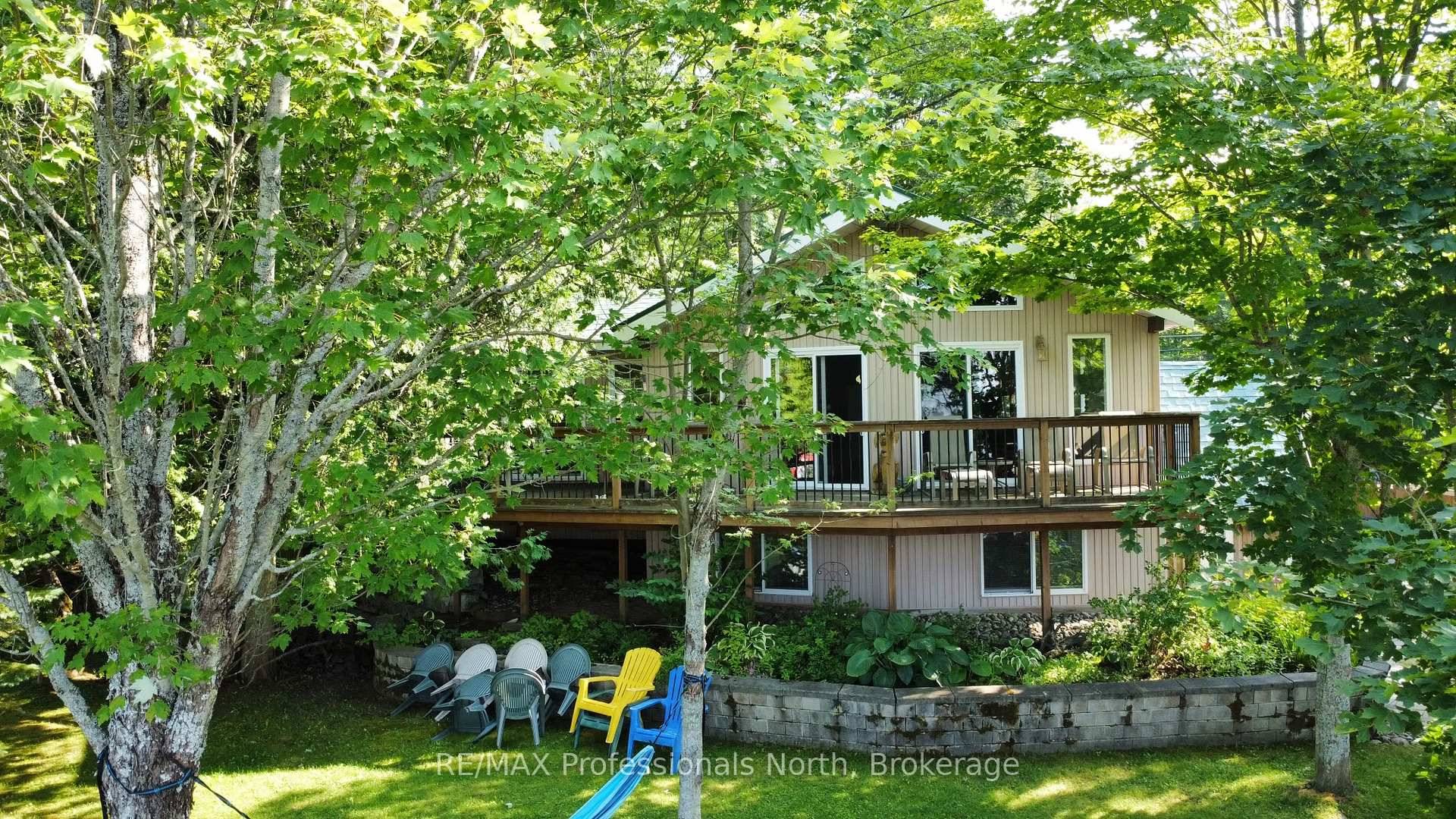 Located on beautiful Kushog Lake, this year round home or cottage offers miles of boating and a gently sloping, sandy shoreline ideal for swimmers of all ages.
