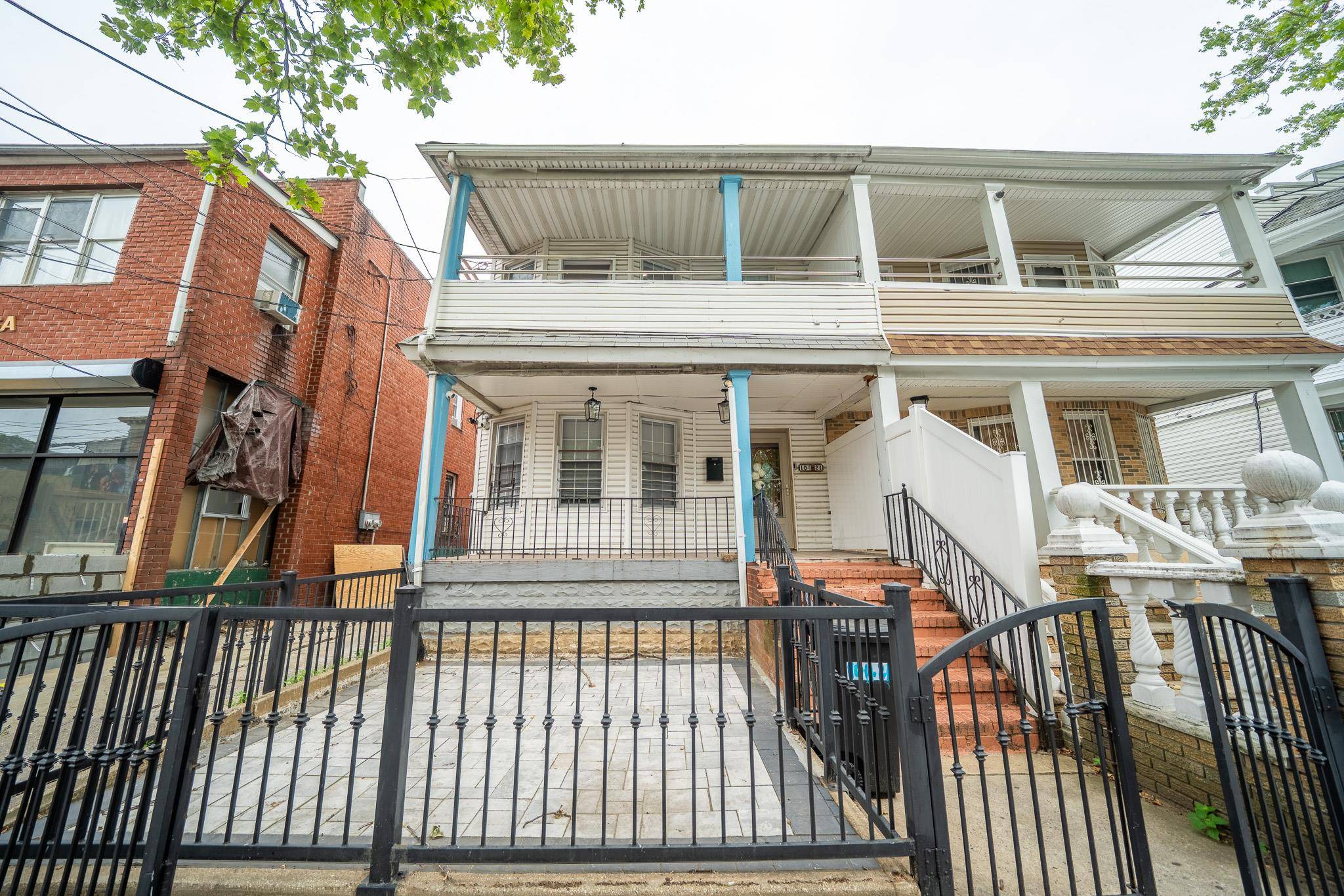 Located on the corner of Lefferts Boulevard and Liberty Avenue, just a few steps from the Ozone Park Lefferts Blvd subway station A Train, this expansive and fully renovated two ...