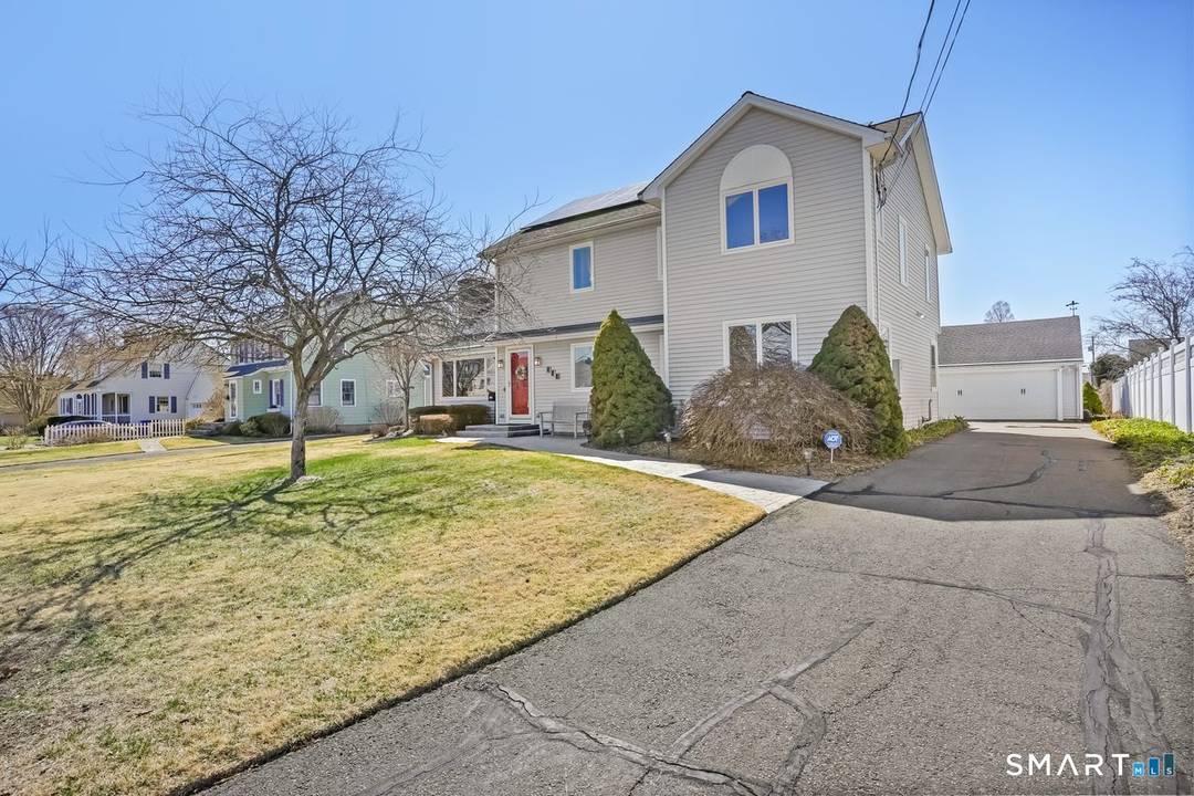 Welcome to 225 Lordship Road, ideally located in Stratford's highly sought after Lordship neighborhood.