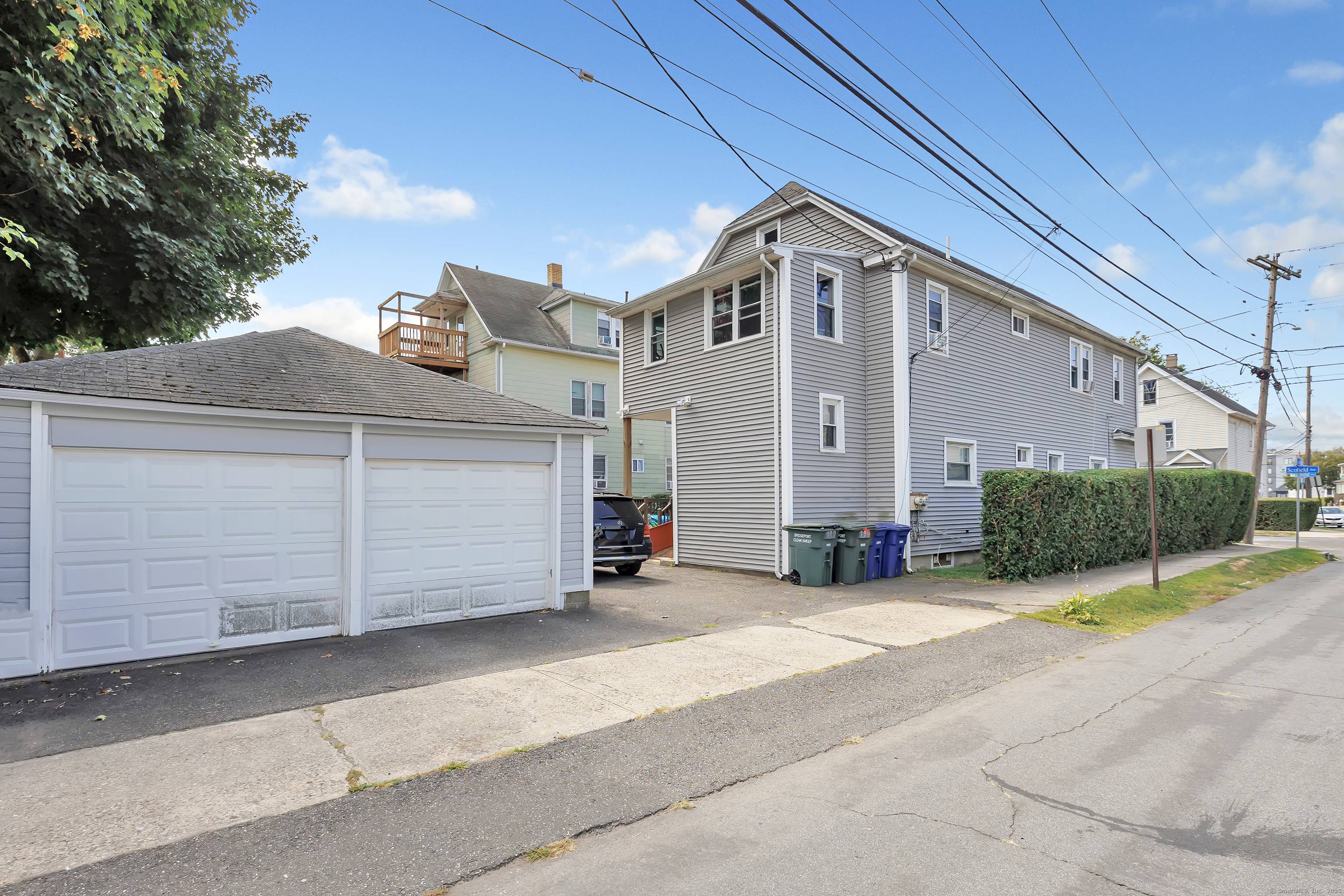 An incredible investment opportunity in the highly desirable Black Rock neighborhood !