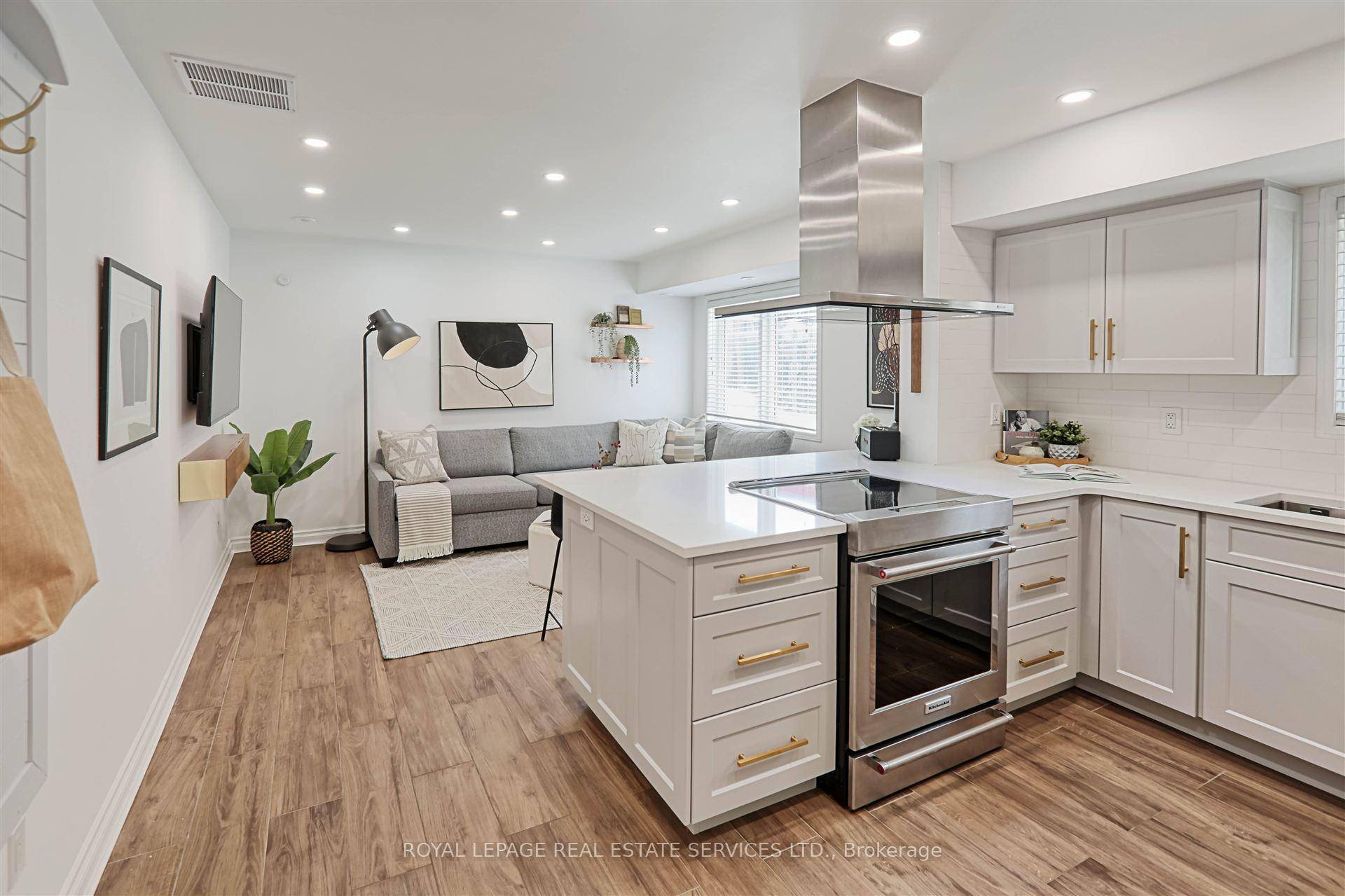 Great Opportunity for Home Ownership in Dufferin Grove, Toronto !