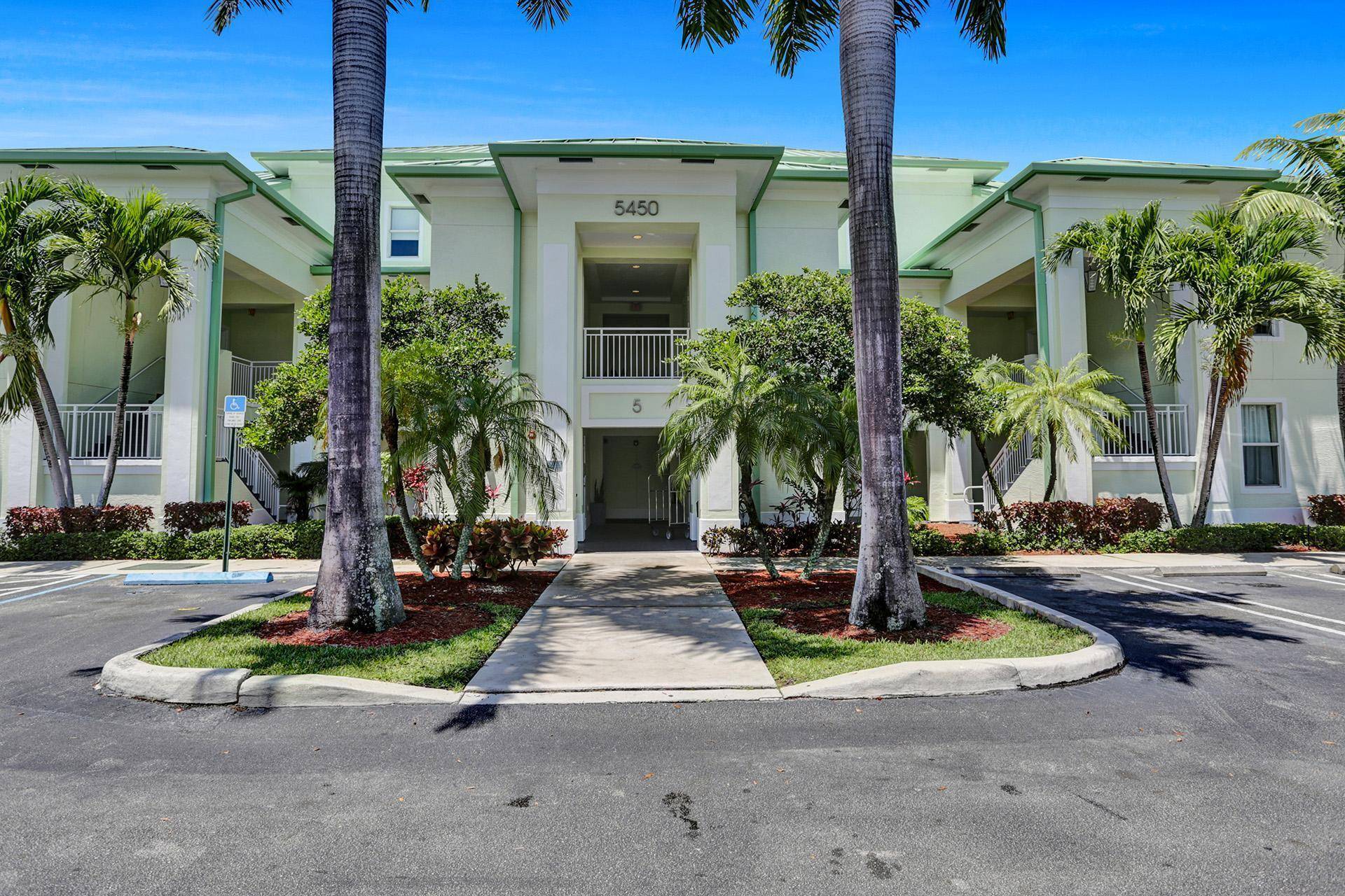Profitable Airbnb, vacation home, or investment property.