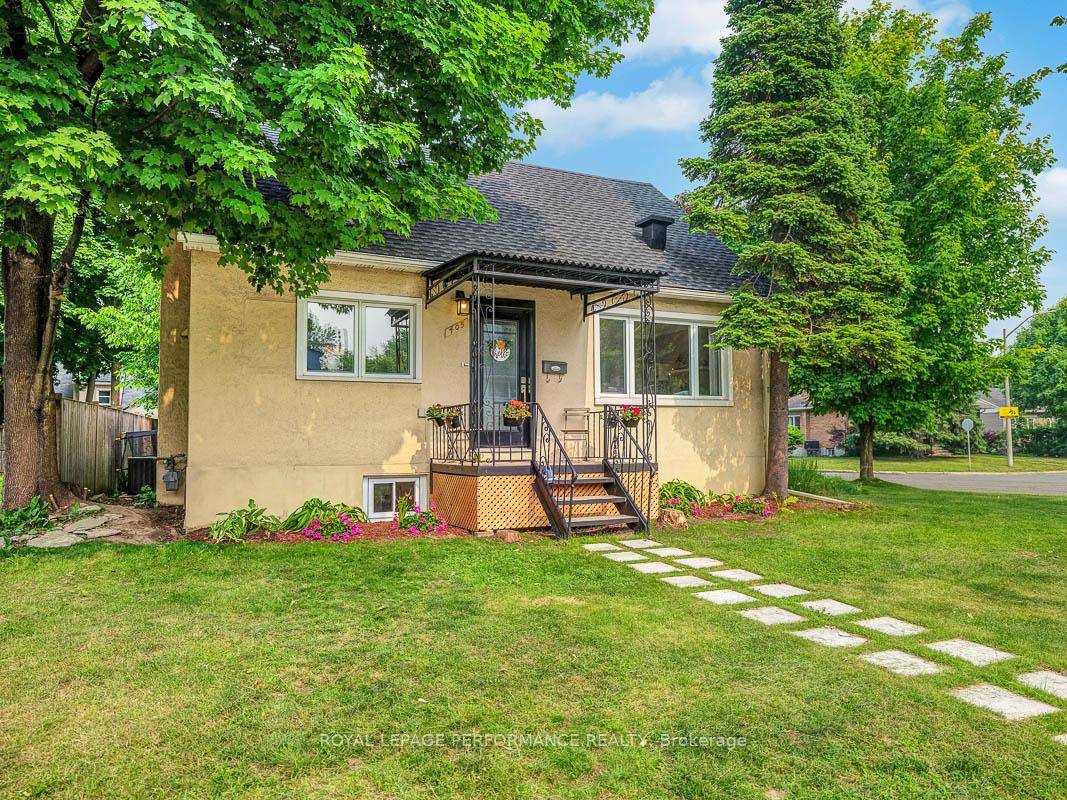An urban jewel ! Ideally located on a private corner lot in the tight knit community of Overbrook, this 2 1bed 2bath thoughtfully restored mid century modern wartime home is ...