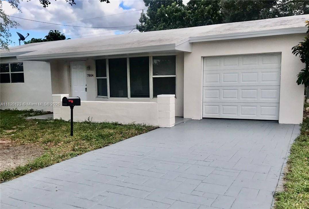 BEAUTIFUL 3 2 HOUSE WITH LARGE EXTRA ROOM THAT CAN BE USED AS A FAMILY ROOM, LIBRARY, HOME OFFICE, PLAYROOM OR ANYTHING ELSE !