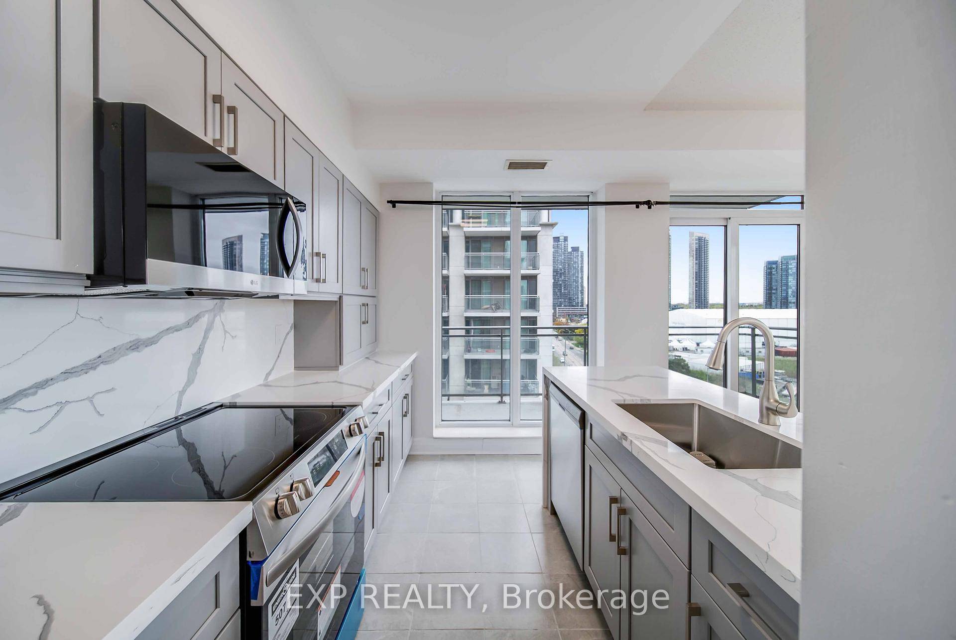 Welcome to 2119 Lakeshore Boulevard West, Unit 1003 a luxurious corner suite in the prestigious Voyager by Monarch, offering elegance, comfort, and breathtaking views in one of Toronto's most desirable ...