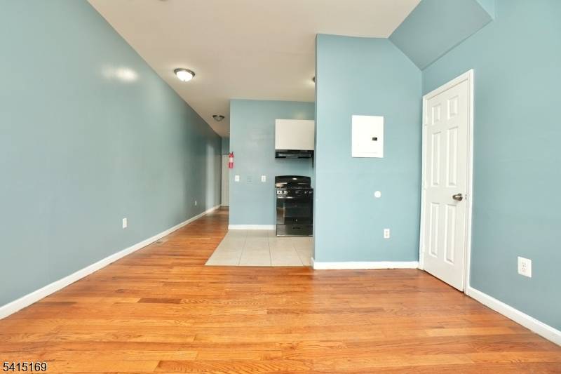 Fully Vacant Newark 2 Family Investment Opportunity.