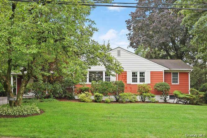 Move right in to this spacious three bedroom, two bath located in the North End of New Rochelle.