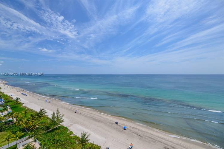 Unobstructed direct ocean views from this 2 bedroom oceanfront residence in one of the most sought after lines in the building.