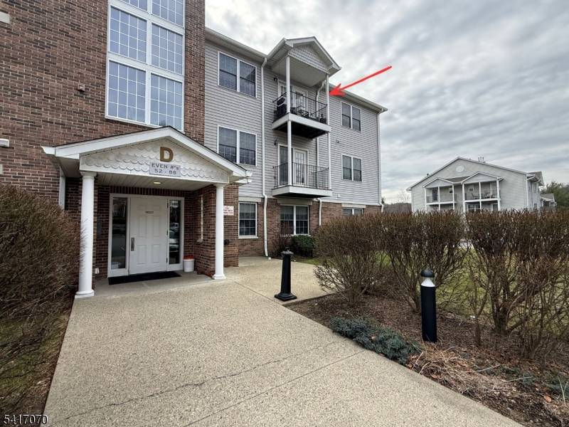 Move right into this bright 3rd floor end unit condo in the desirable Rock Creek Crossing community, offering two private balconies and a comfortable open layout.