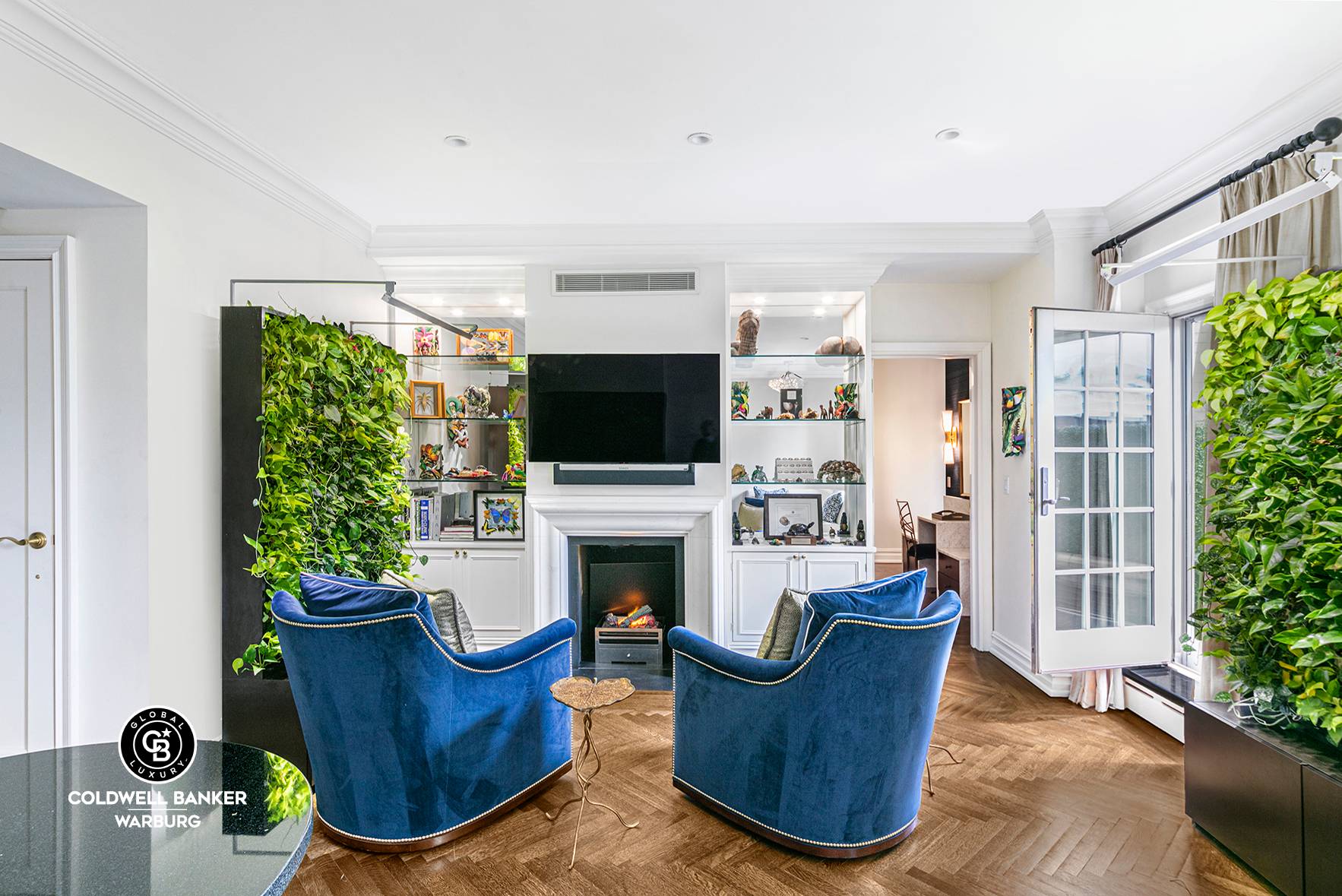 This is the perfect pied a terre.