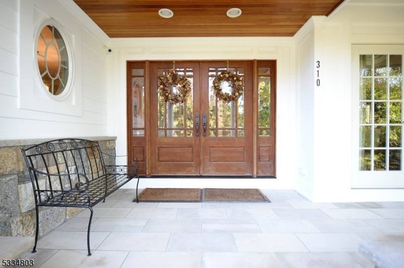 Charm and class describes this special Franklin Lakes Gem.