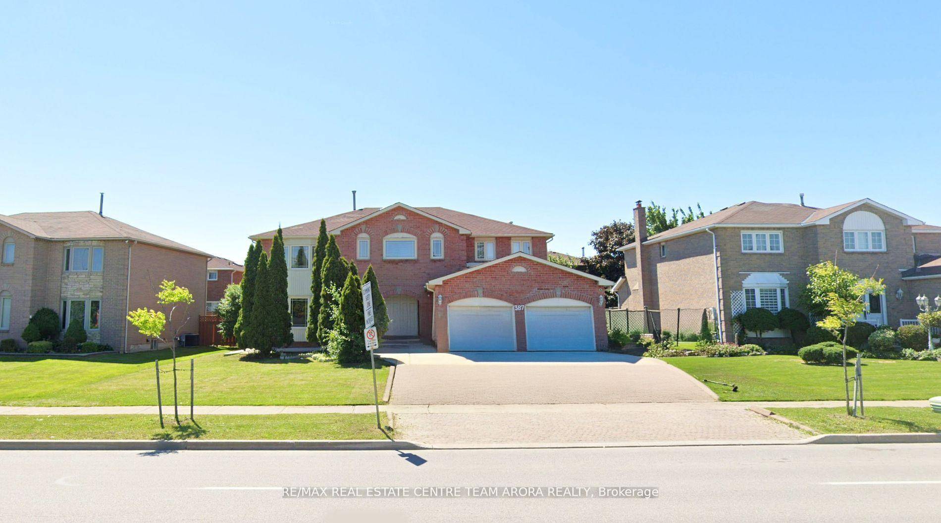 Spacious 4 Bedroom Detached Home on Rare 74Ft Lot With Legal 3 Bedroom Basement Apartment on the border or Brampton and Mississauga, in one of the most demanding area of ...