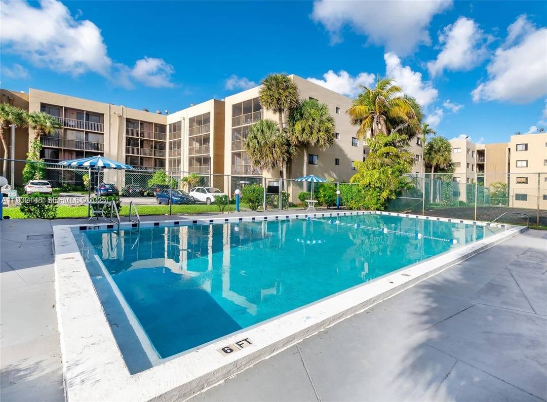 This very comfortable two bedroom, two bath apartment offers an exceptional living experience in a highly sought after central location.