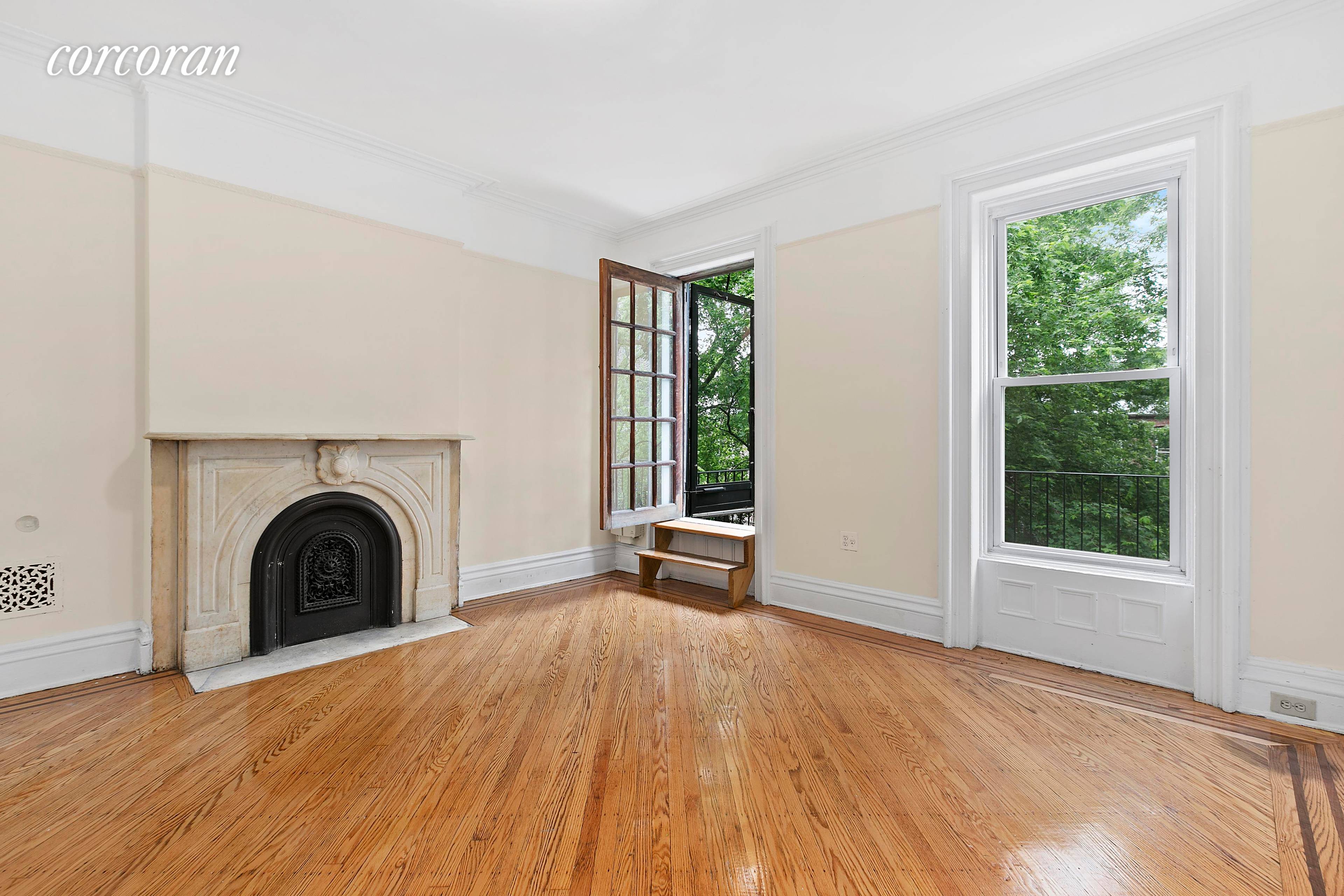 Come experience the luxuries of brownstone living in this 3 bedroom, 1.