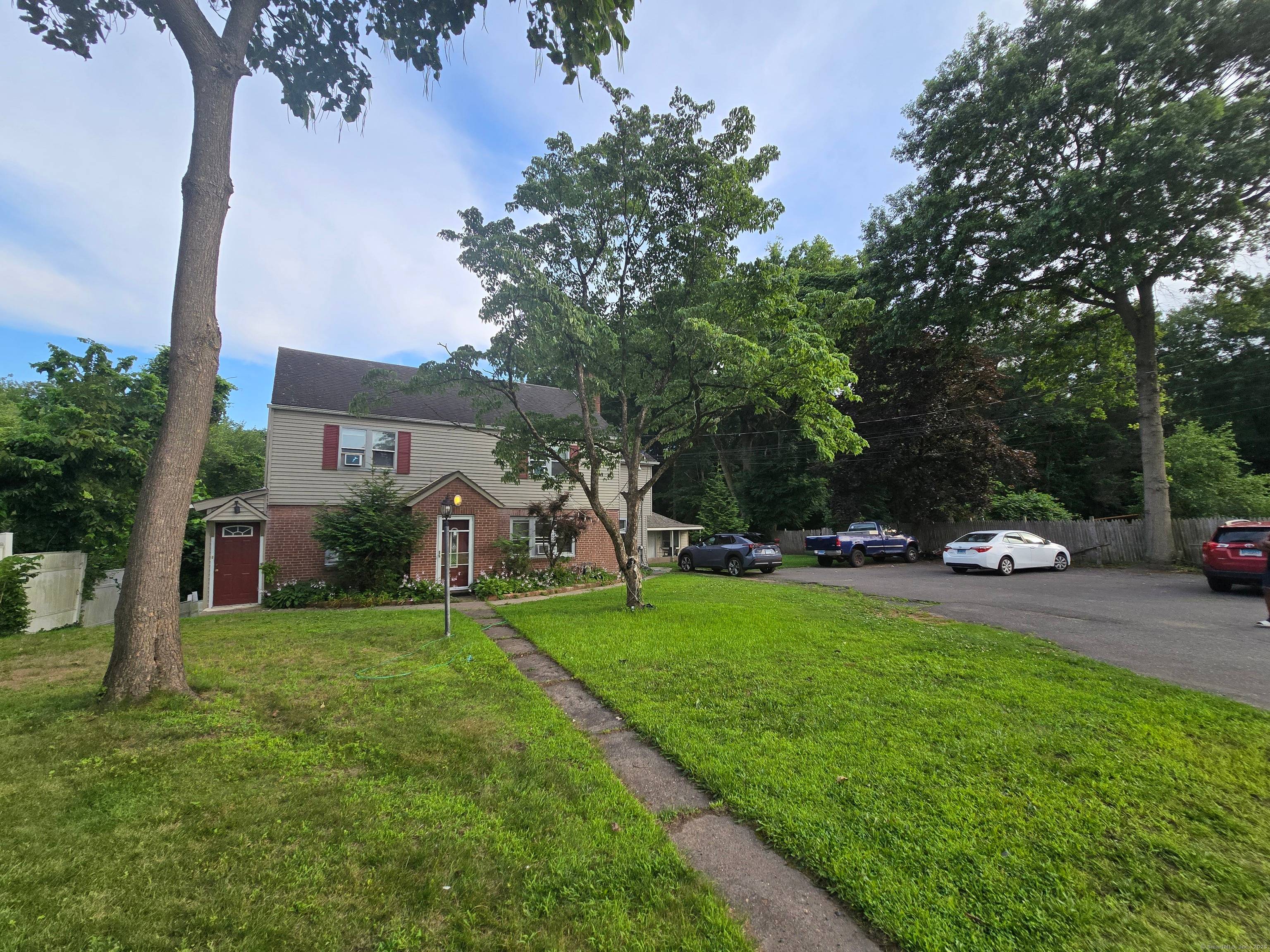 Discover this well maintained 2 family home offering exceptional space and versatility, perfect for owner occupants or investors.